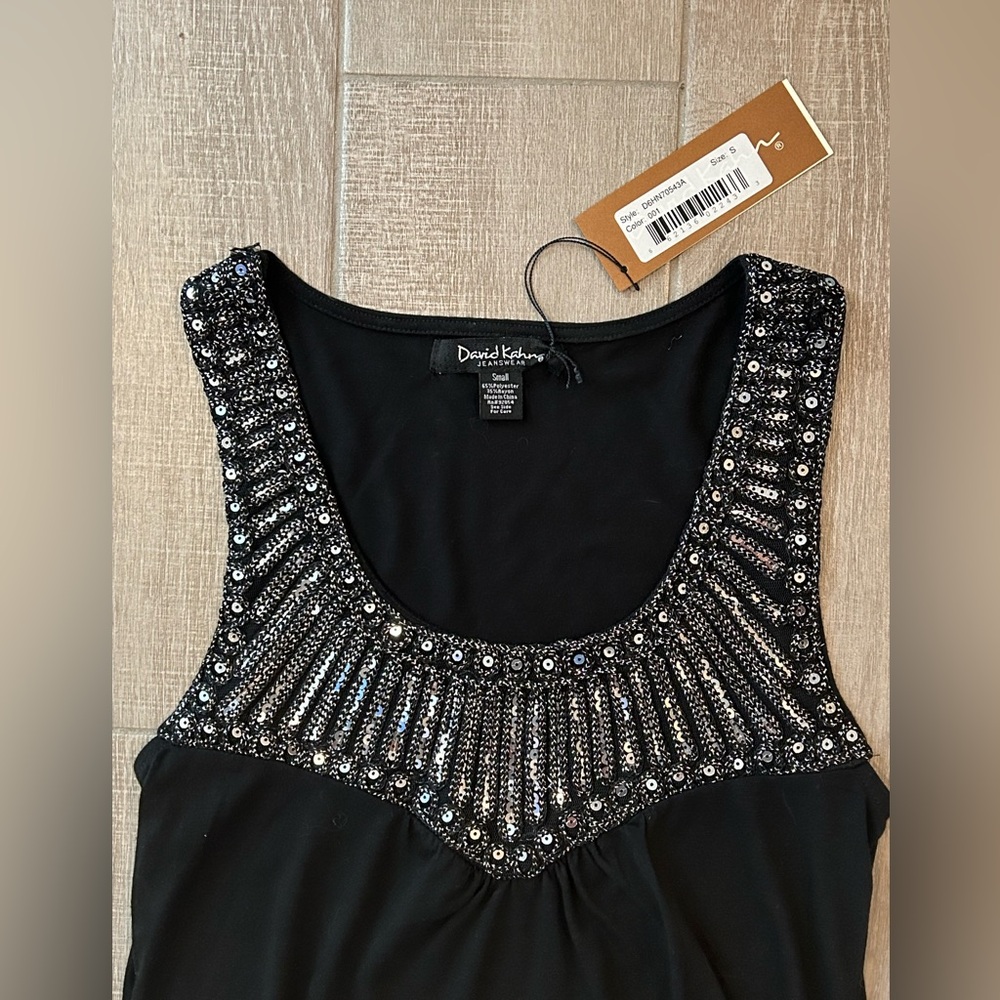 Fabulous sleeveless top with shimmery embellishment by David Kahn - Picture 5 of 7